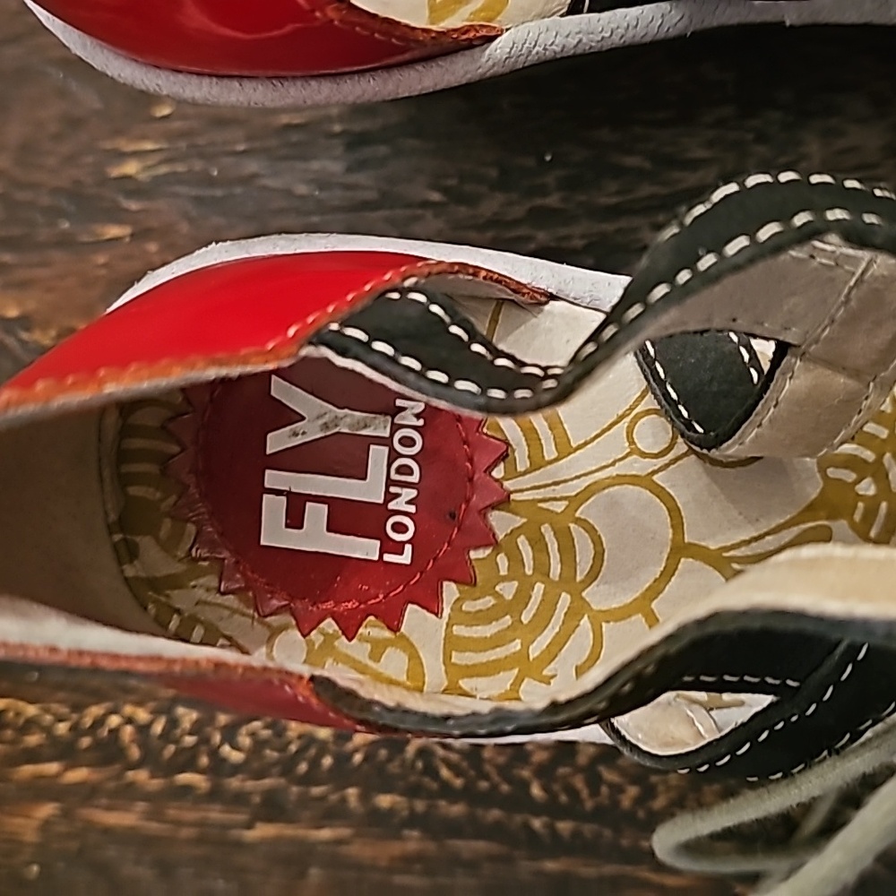 Yett Fly London red pumps 36 or 6 EUC - Picture 2 of 6